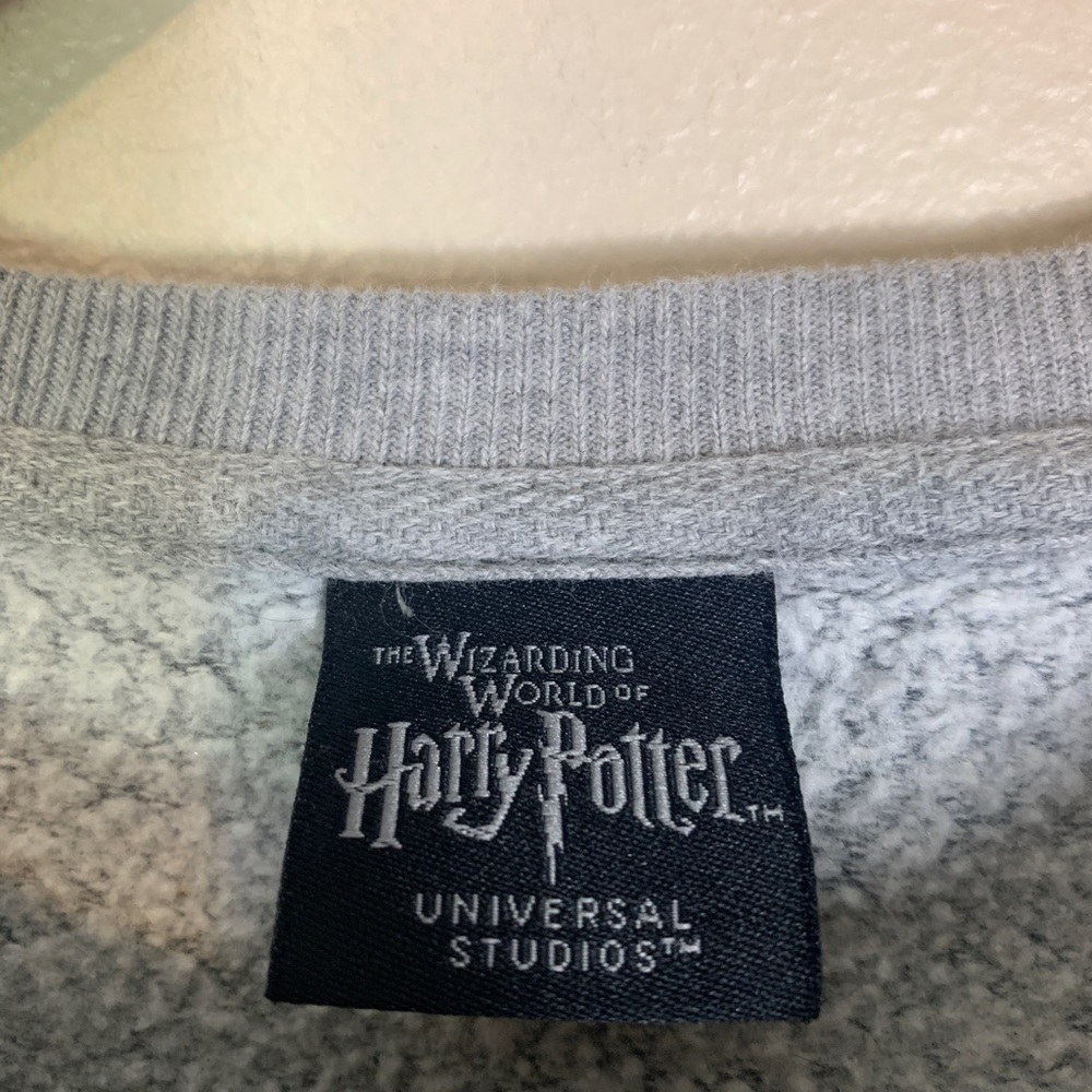 Universal Studios Harry Potter Gryffindor Wizarding World Crewneck Sweatshirt XS - Picture 6 of 12
